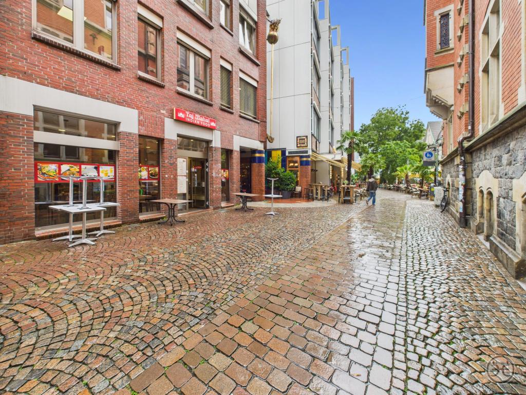 Eden-Ehbrecht-Immobilien_Gewerbefläche_Markt_Vermietung_001