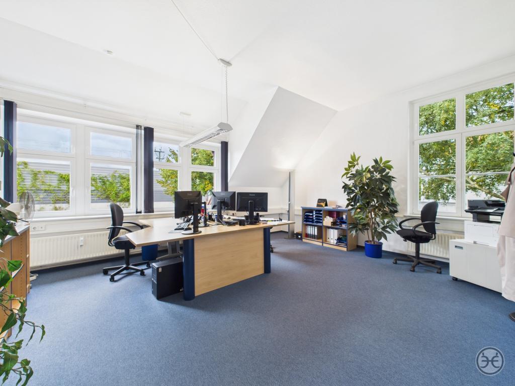 CAM05560G0-PR0024-STILL030