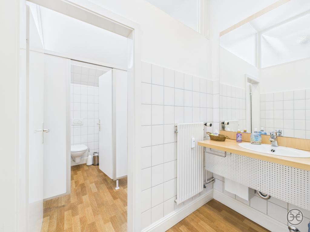 CAM05560G0-PR0024-STILL026