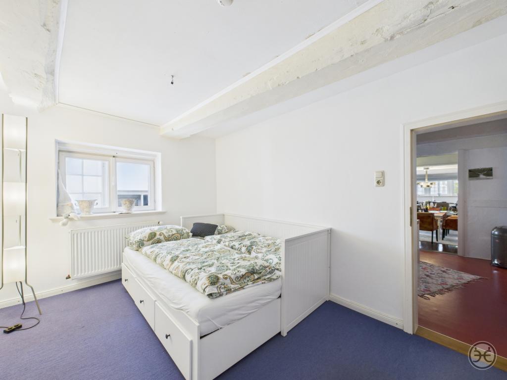 CAM05560G0-PR0025-STILL014