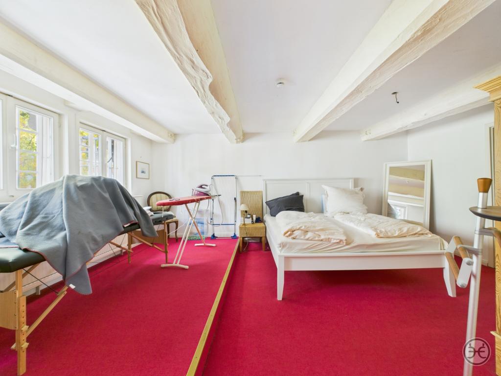 CAM05560G0-PR0025-STILL021