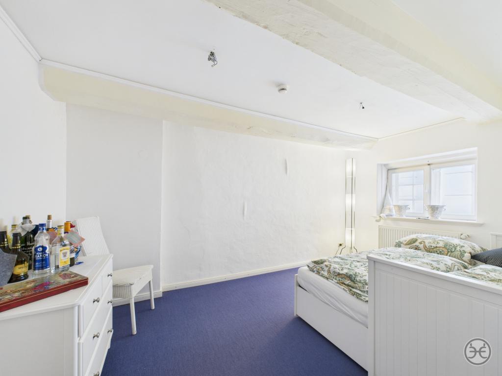 CAM05560G0-PR0025-STILL013