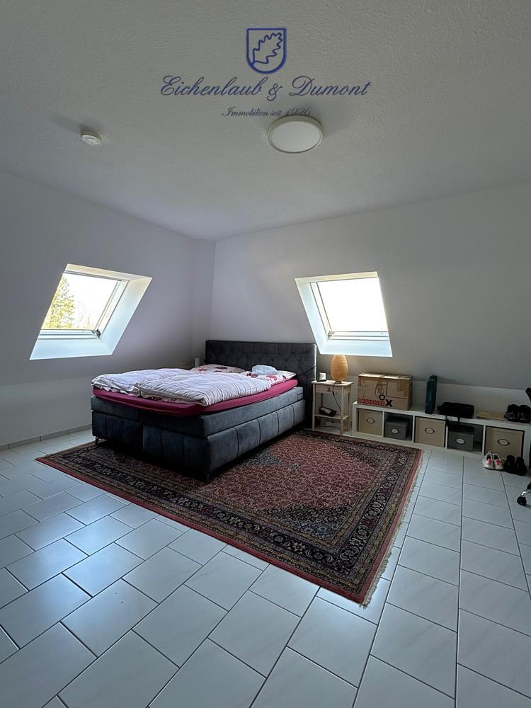 Schlafzimmer 2 OG