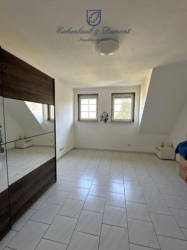 Schlafzimmer 3 OG