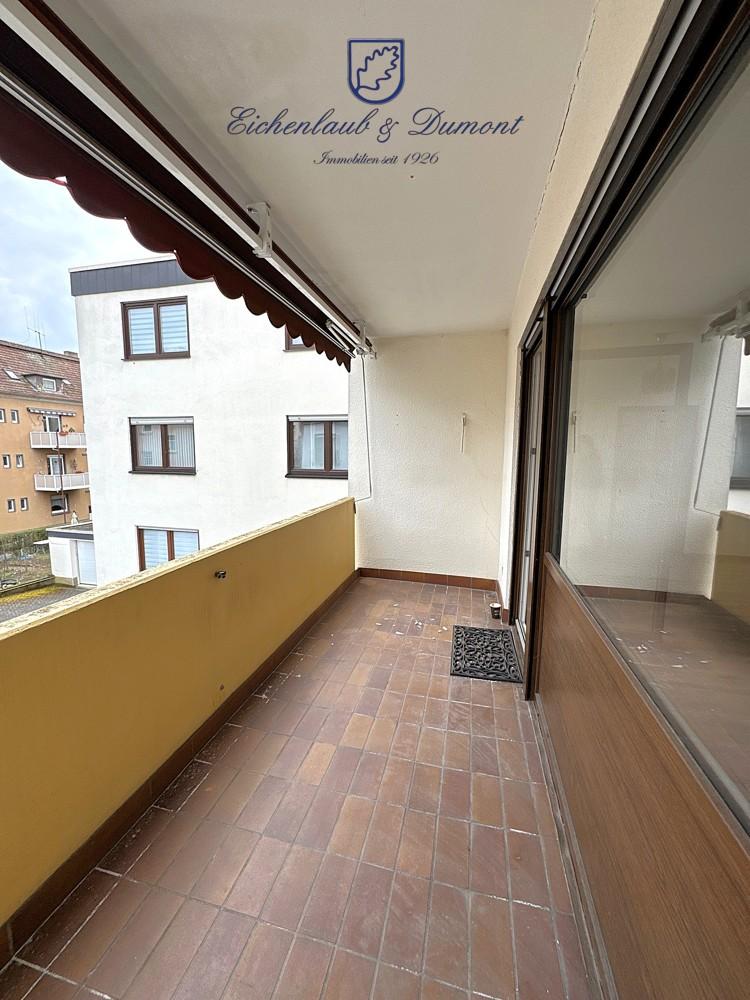 Balkon mit Markiese
