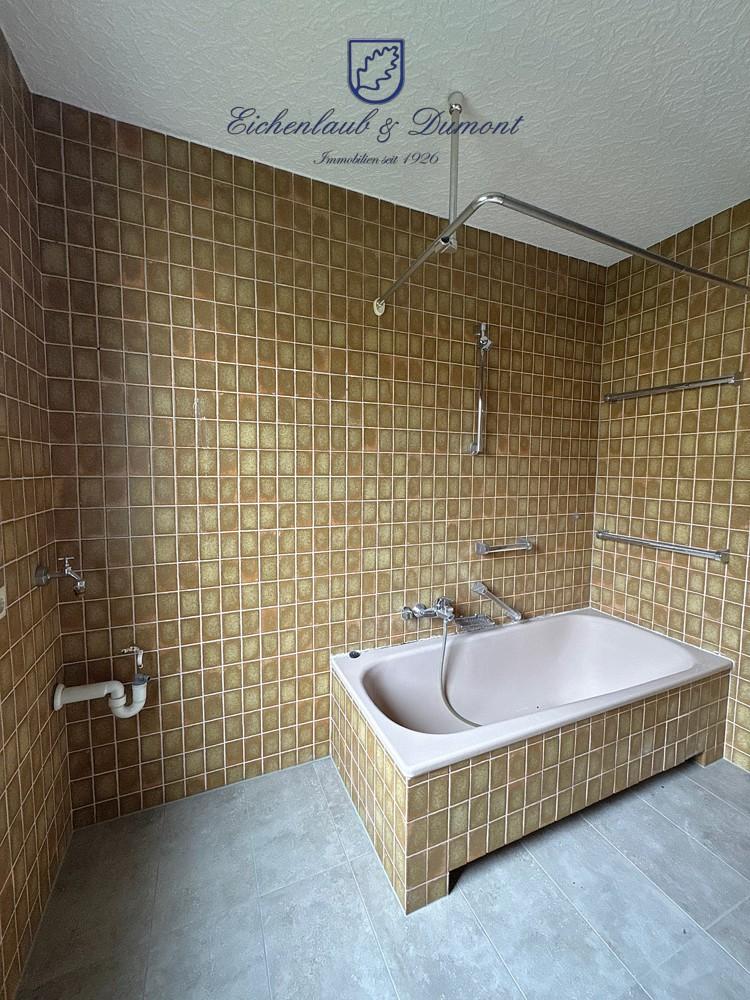Wanne und Waschmaschinenanschluss