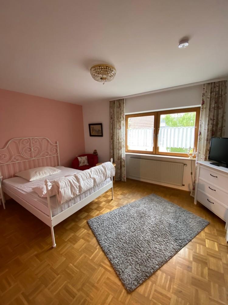 Schlafzimmer 1 OG