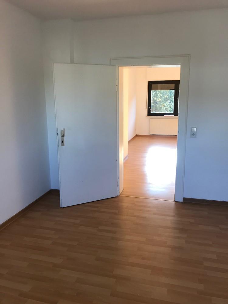 Helle 4-ZKB Wohnung in verkehrsgünstiger Lage - Photo 3