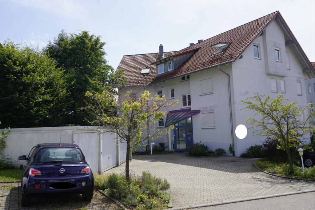 Impression_außen_Garage_Stellplatz