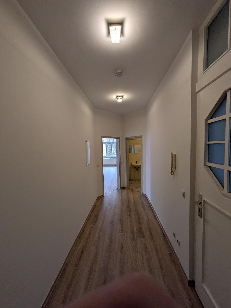Lichtdurchflutete 1-Raum-Wohnung mit Einbauküche - Photo 5