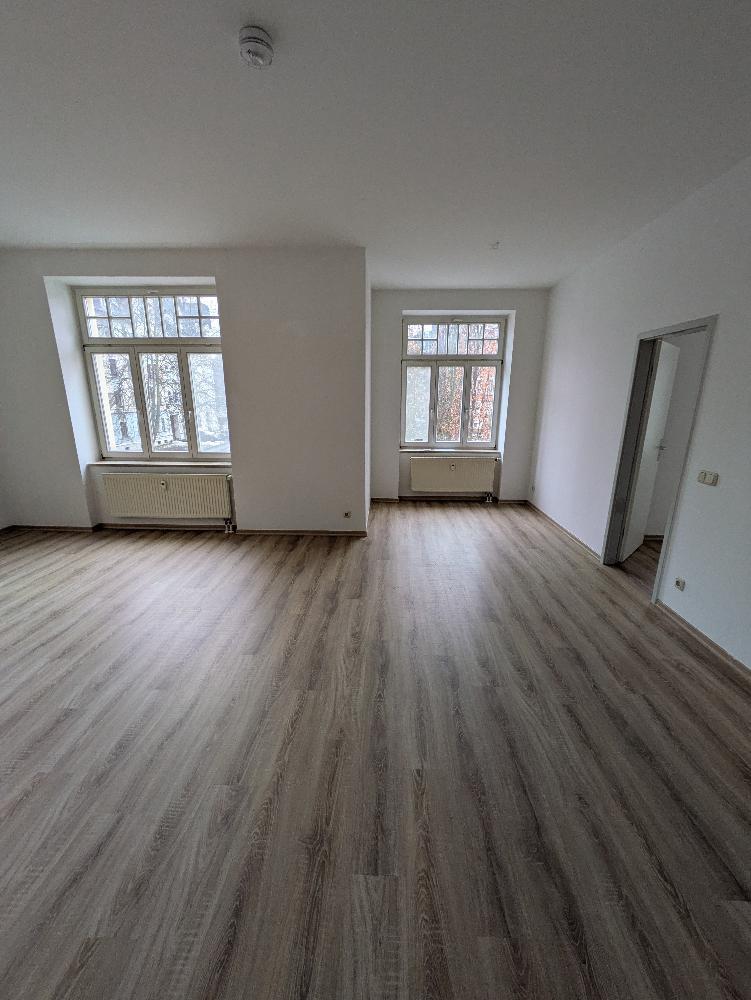 Lichtdurchflutete 1-Raum-Wohnung mit Einbauküche - Photo 2