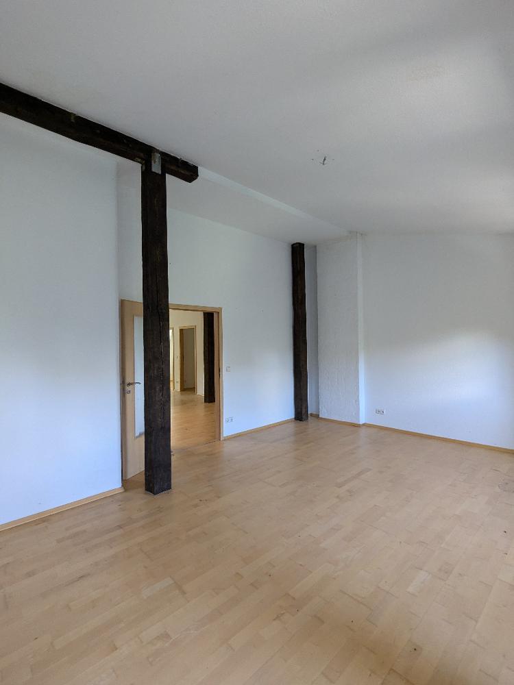 Exklusive Dachgeschosswohnung am Schloßteich – Stilvoll Wohnen in Chemnitz - Photo 3