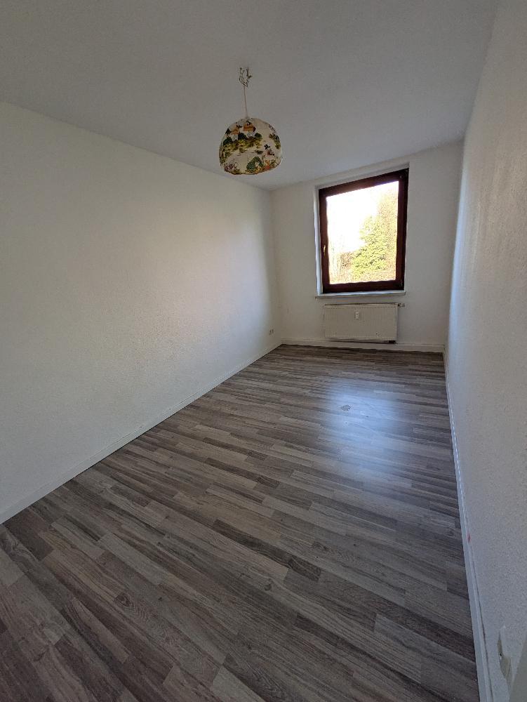 gemütliche 3-Raumwohnung mit Einbauküche in Colditz inkl.Stellplatz - Photo 1