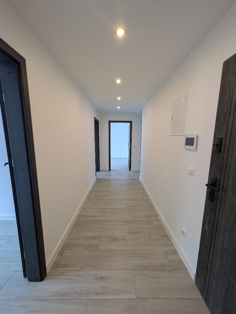 Erstbezug nach Kernsanierung | Stilvolle 3-Raum-DG-Wohnung mit Aufzug & Balkon & Stellplatz in Chemnitz-Sonnenberg - Photo 2
