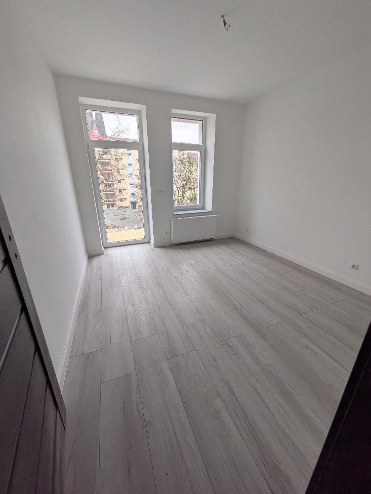 Erstbezug! Hochwertige 2-Raum-Wohnung mit Balkon, Aufzug & Stellplatz in Chemnitz - Photo 2