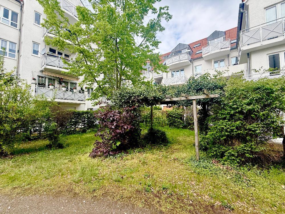 Modernisierte 1-Raum-Dachgeschosswohnung mit Einbauküche in ruhiger Lage von Leipzig-Liebertwolkwitz - Foto 2