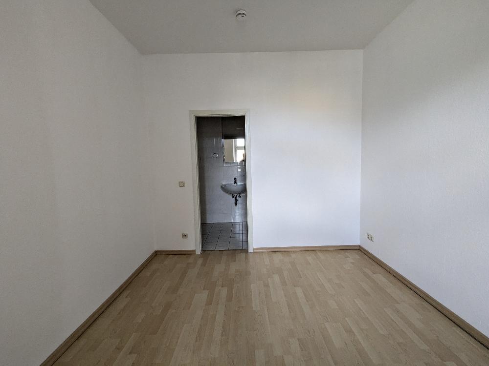 Zentrales Wohnen in Chemnitz: 2-Raum-Wohnung mit optional Außenstellplatz - Photo 2