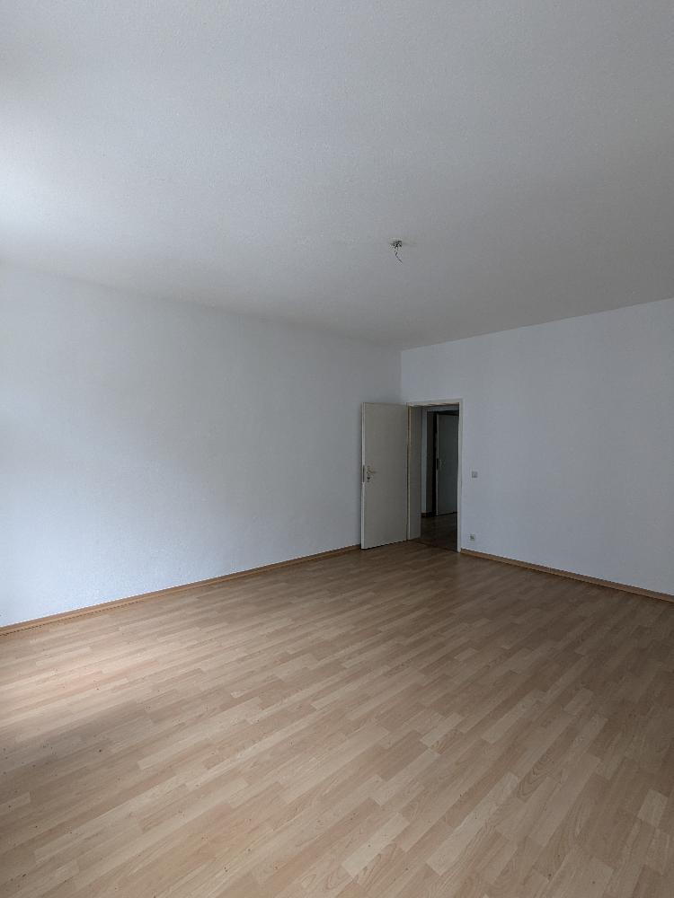 Großzügige 2-Raum-Wohnung mit grünem Gemeinschaftsgarten - Photo 3