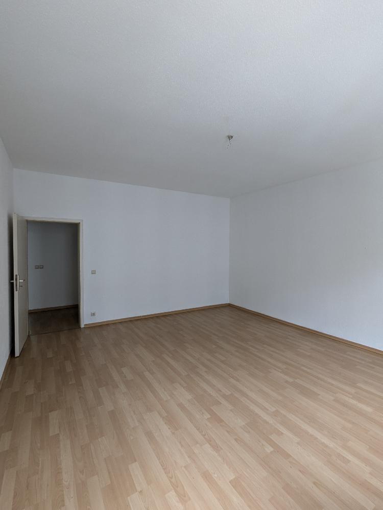 Großzügige 2-Raum-Wohnung mit grünem Gemeinschaftsgarten - Photo 2
