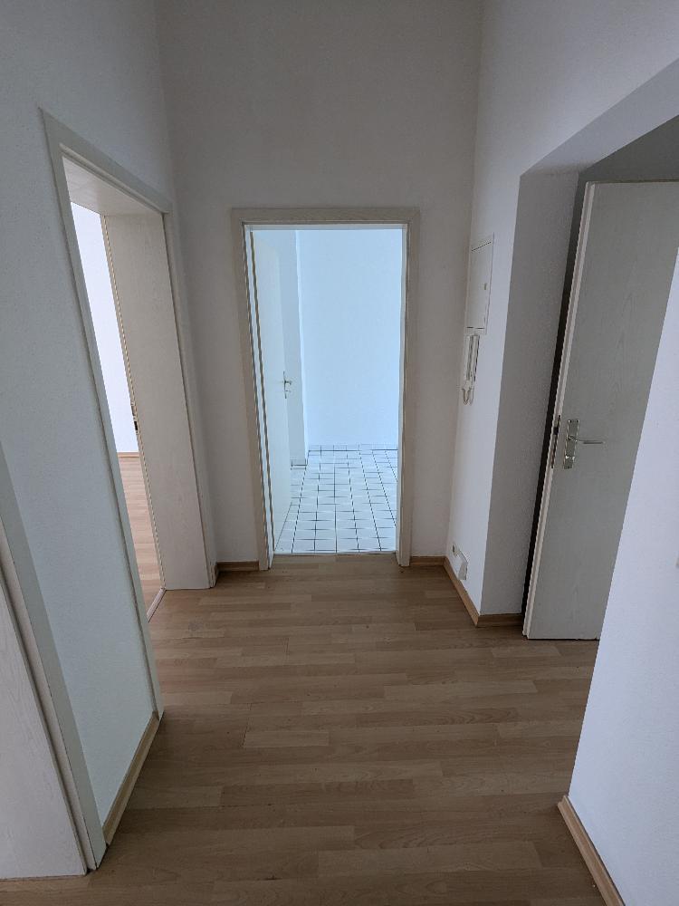 Großzügige 2-Raum-Wohnung mit grünem Gemeinschaftsgarten - Photo 1