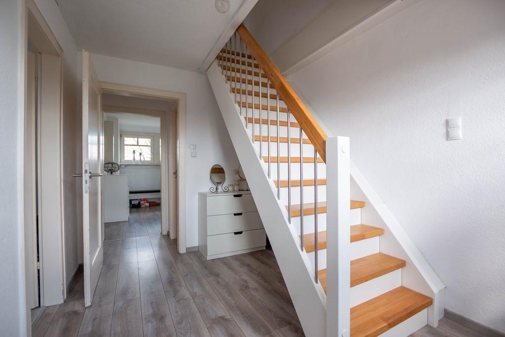 Flur/Treppe zum Spitzboden