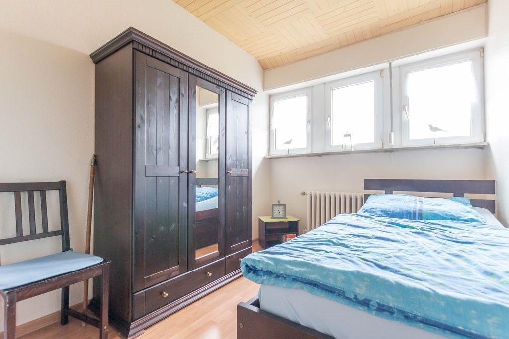 Schlafzimmer DG