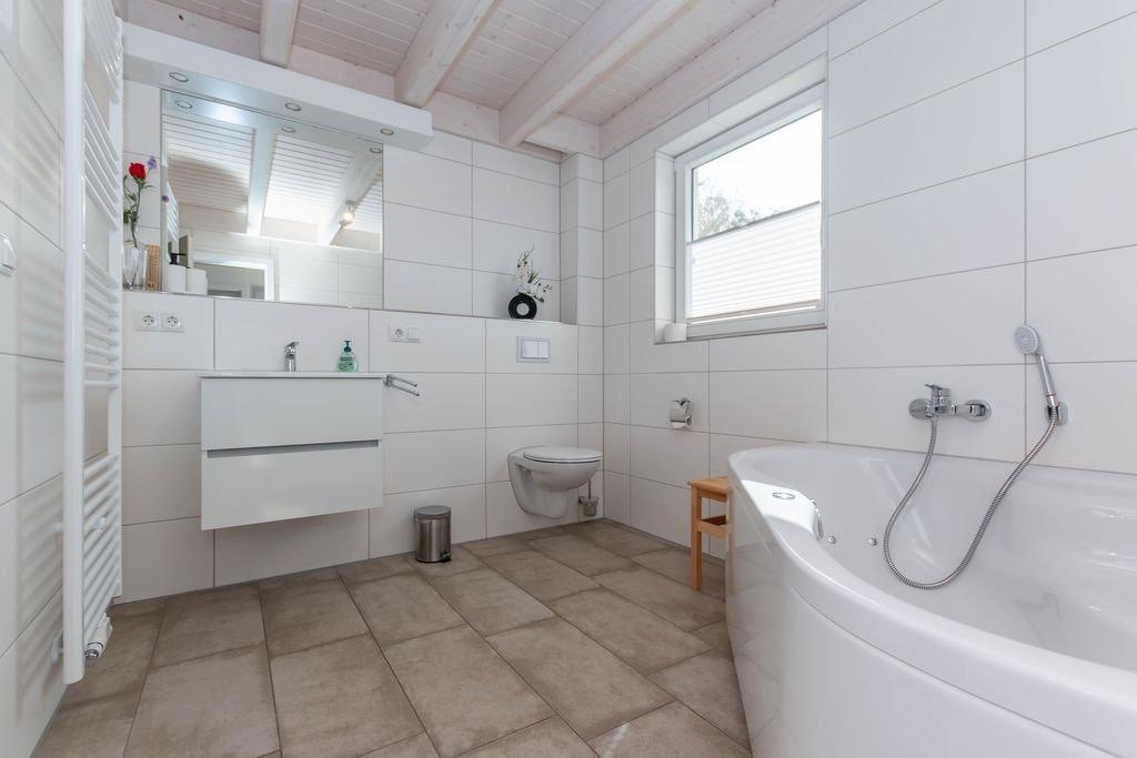 Badezimmer HANNA 86