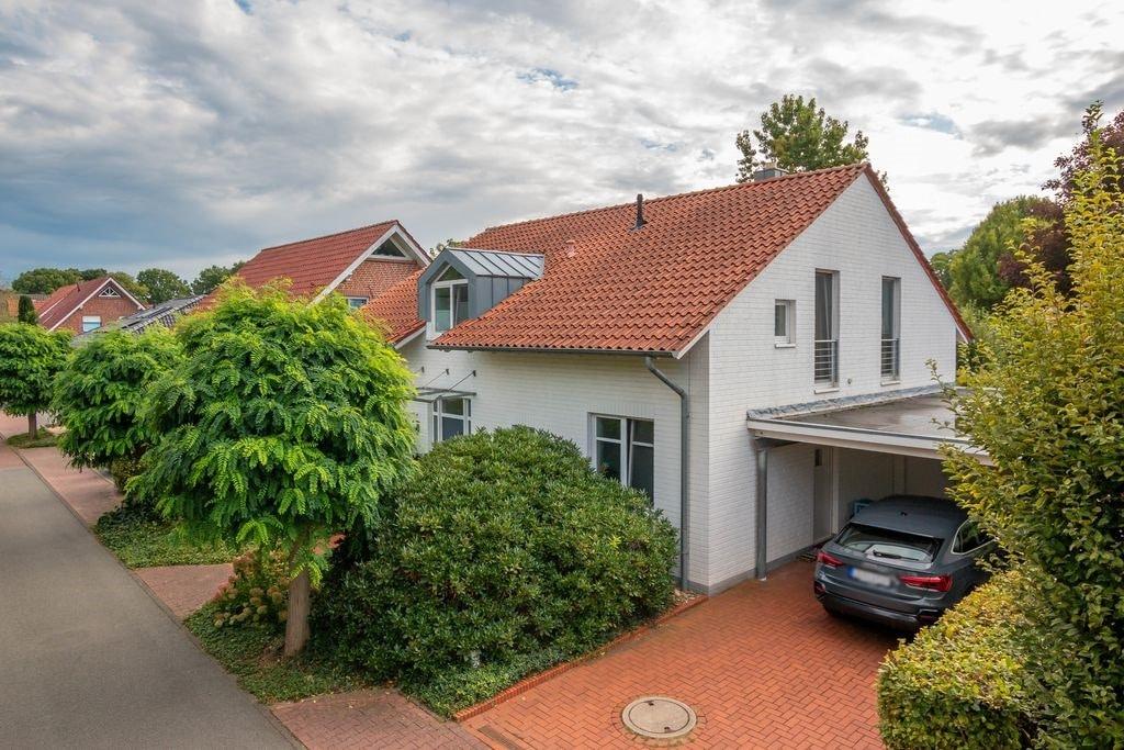 Straßenansicht