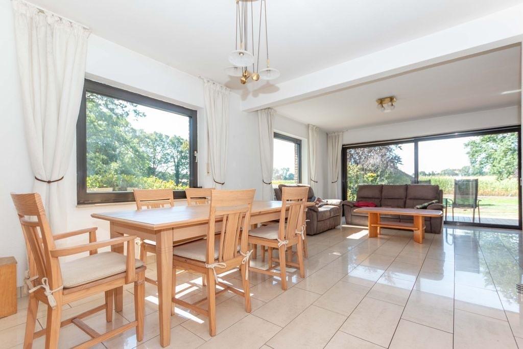 Charmantes Einfamilienhaus mit großem Garten und viel Gestaltungsspielraum - Photo 1