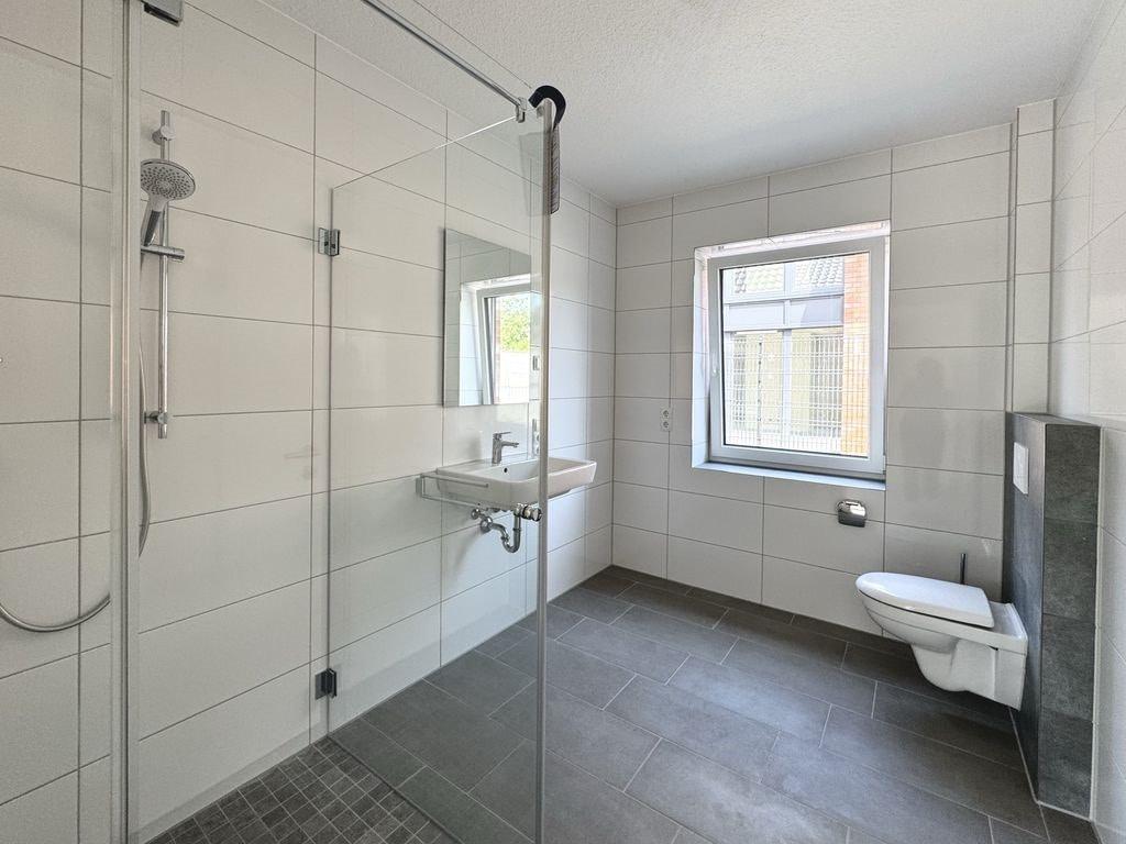 Moderne Erstbezug‑Wohnung mit Terrasse in Uelsen - Foto 3