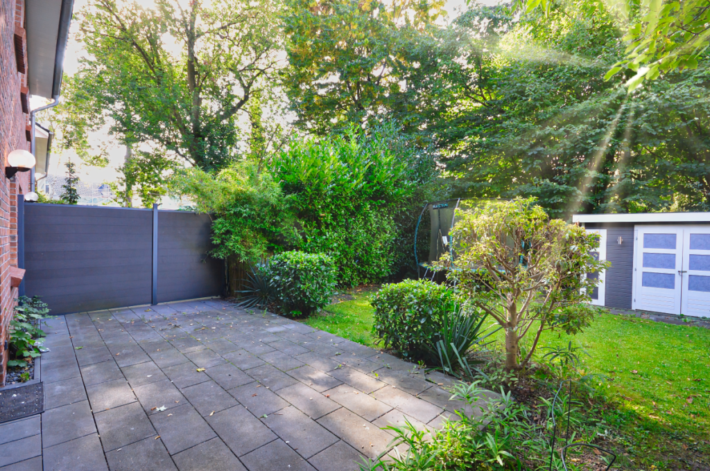 Herrlich geschützte Terrasse