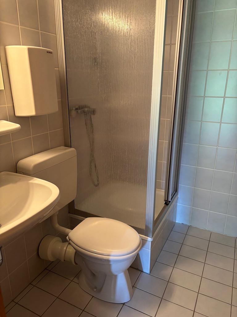 98_Bad Einliegerwohnung.jpg