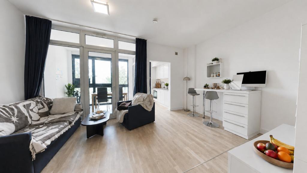 Voll möblierte, moderne 1,5-Zimmer-Wohnung mit Wintergarten in Bogenhausen - Photo 2
