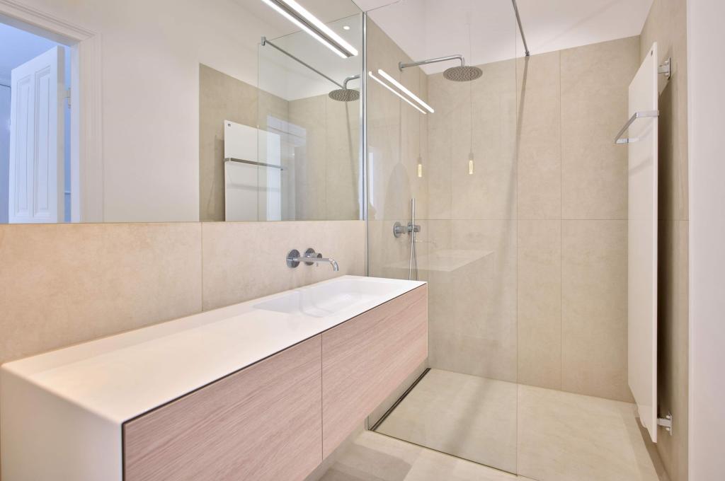 Wohnung 4: Duschbad