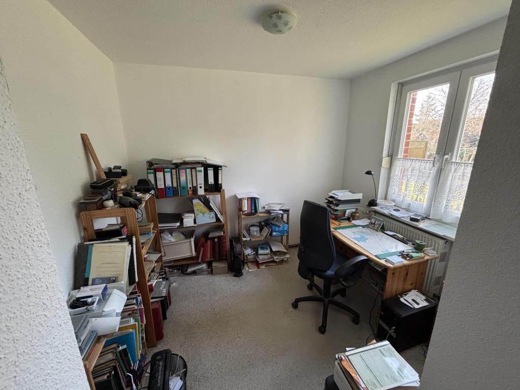 Büro EG