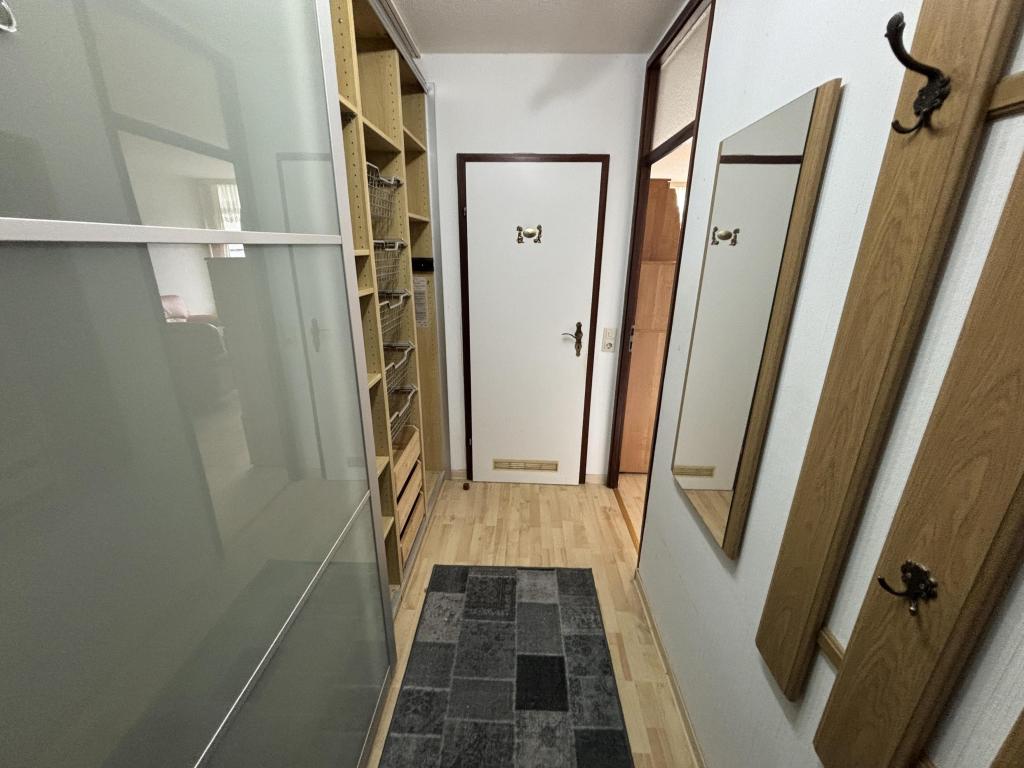 Eingang mit Flurschrank