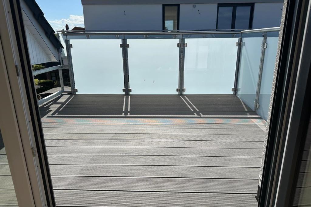 Balkon am Wohnzimmer im DG