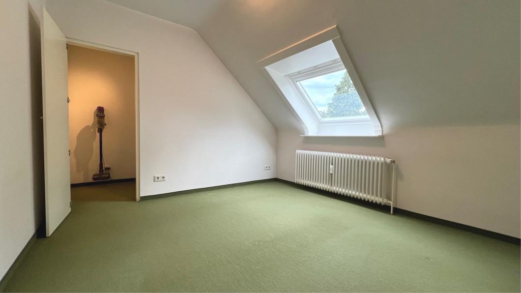 Schlafzimmer/ Ankleide