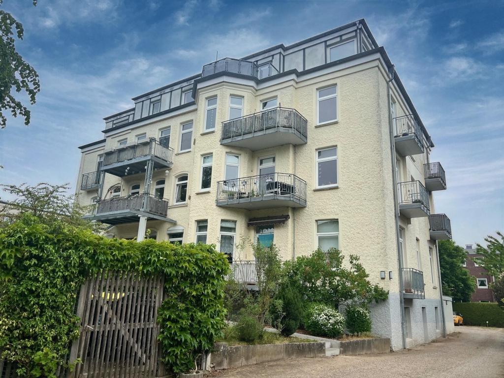 Seitenansicht Gesamtgebäude