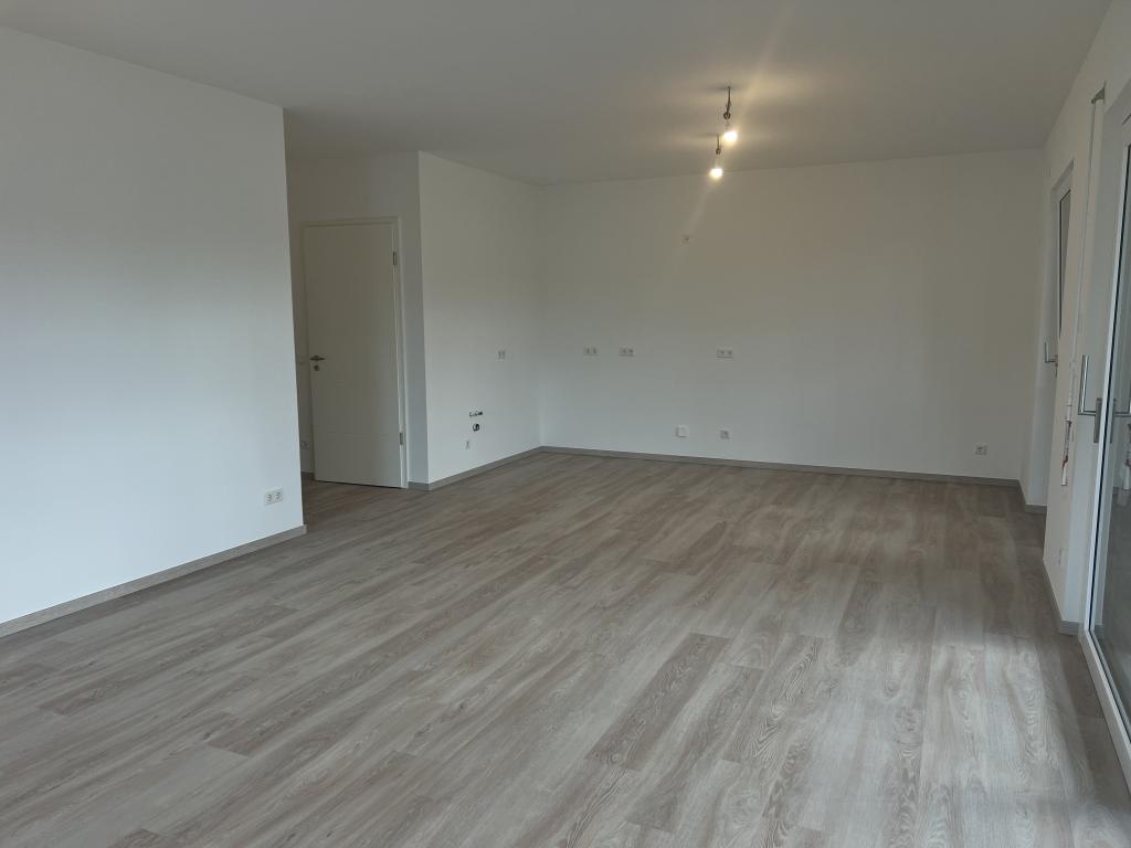 zu MiETEN: Neubau-Wohnung mit Balkon - Photo 2