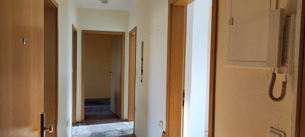 Flur - Eingang Wohnung.JPG