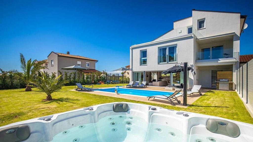 Poolbereich