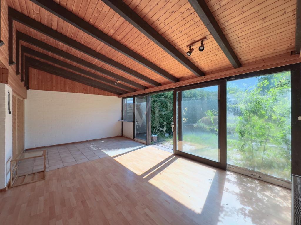 überdachte Terrasse