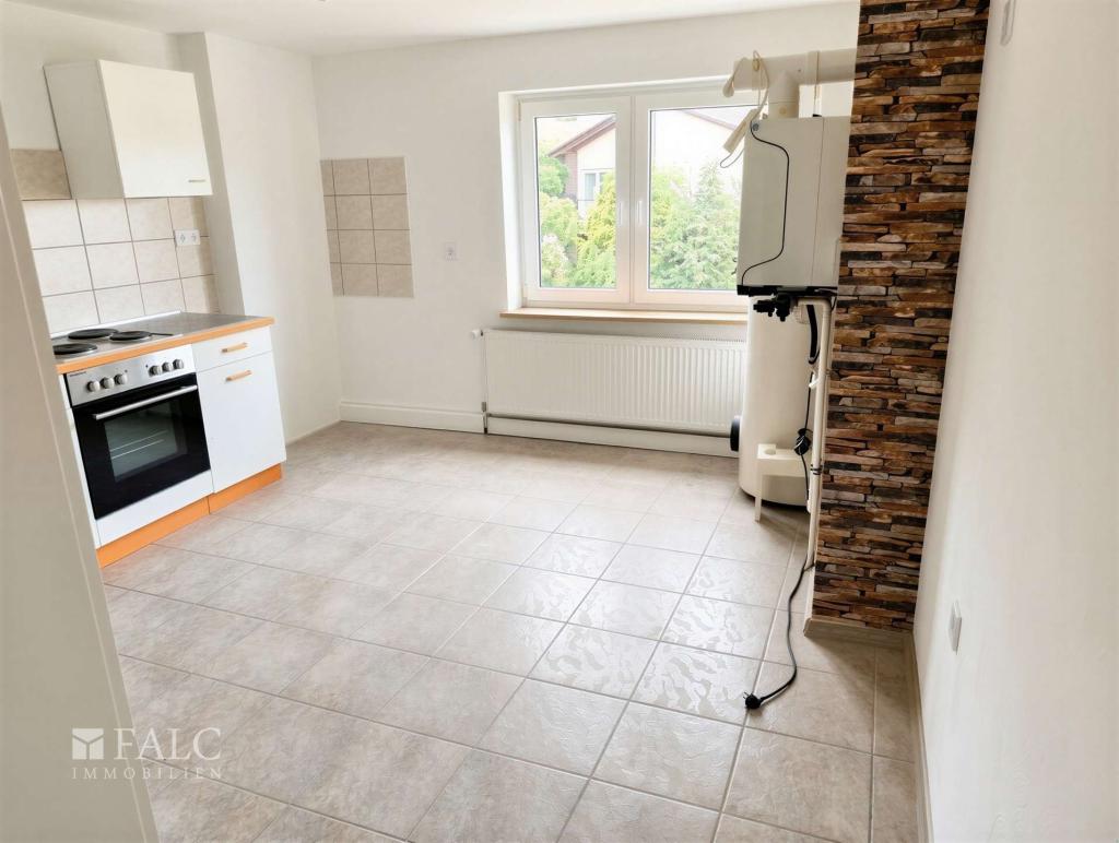 Provisionsfrei!!! Renovierte 6-Zimmer-Maisonettewohnung in einem Dreifamilienhaus zu vermieten! - Photo 1