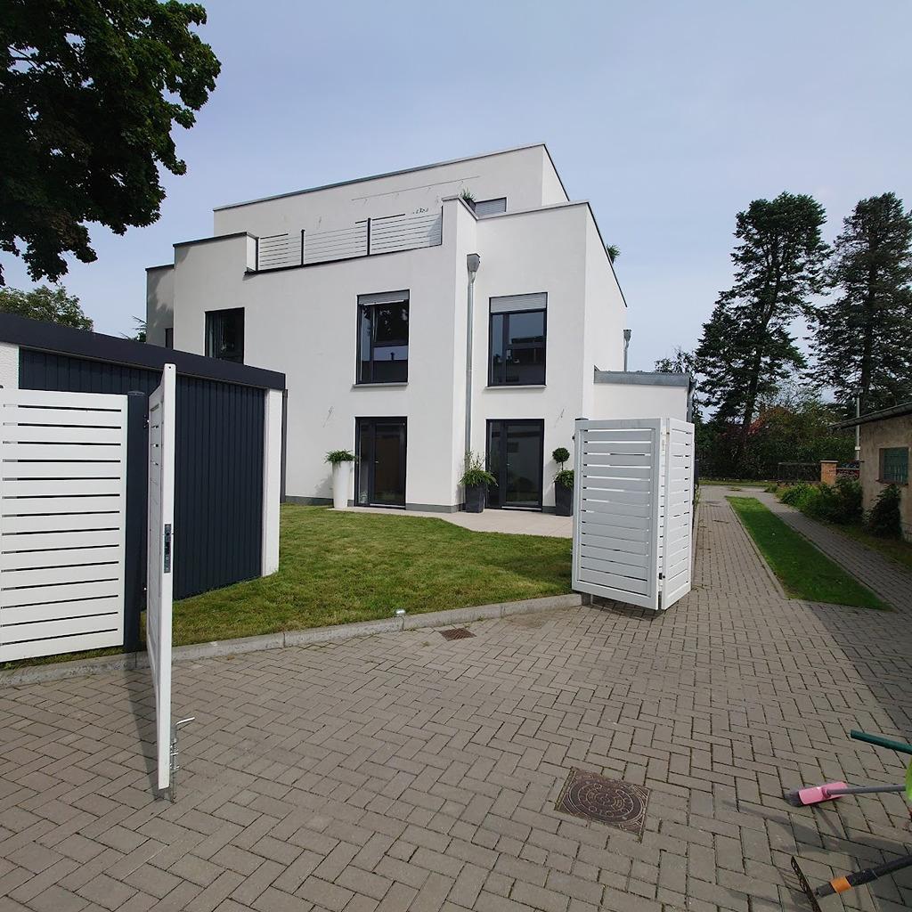 möglicheZufahrtGartenanteil.JPG