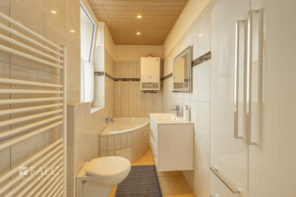 Badezimmer 1.OG