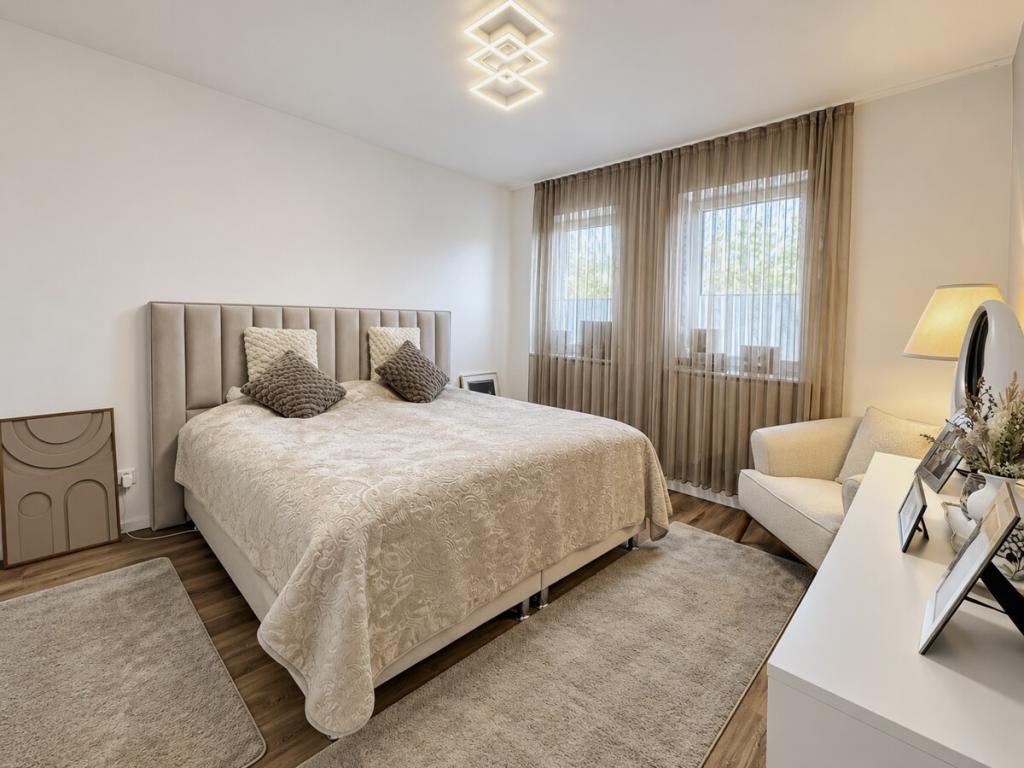 ANFRAGESTOP! Schöne und neuwertige Obergeschosswohnung mit Balkon und Einbauküche - Foto 4