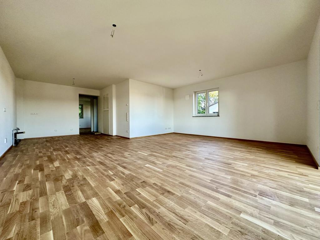 Moderne 3 Zimmer Erdgeschosswohnung mit großem Garten und komplett Barrierefrei! - Foto 1
