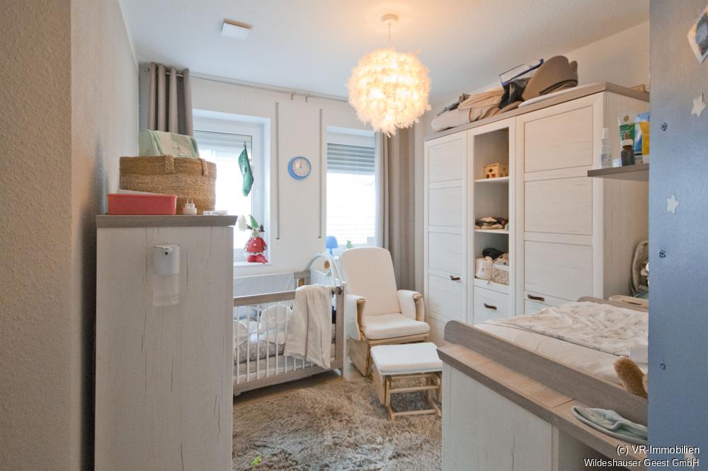 Zentral gelegene 4-Zimmer-Wohnung mit Einbauküche und Aufzug - Foto 5