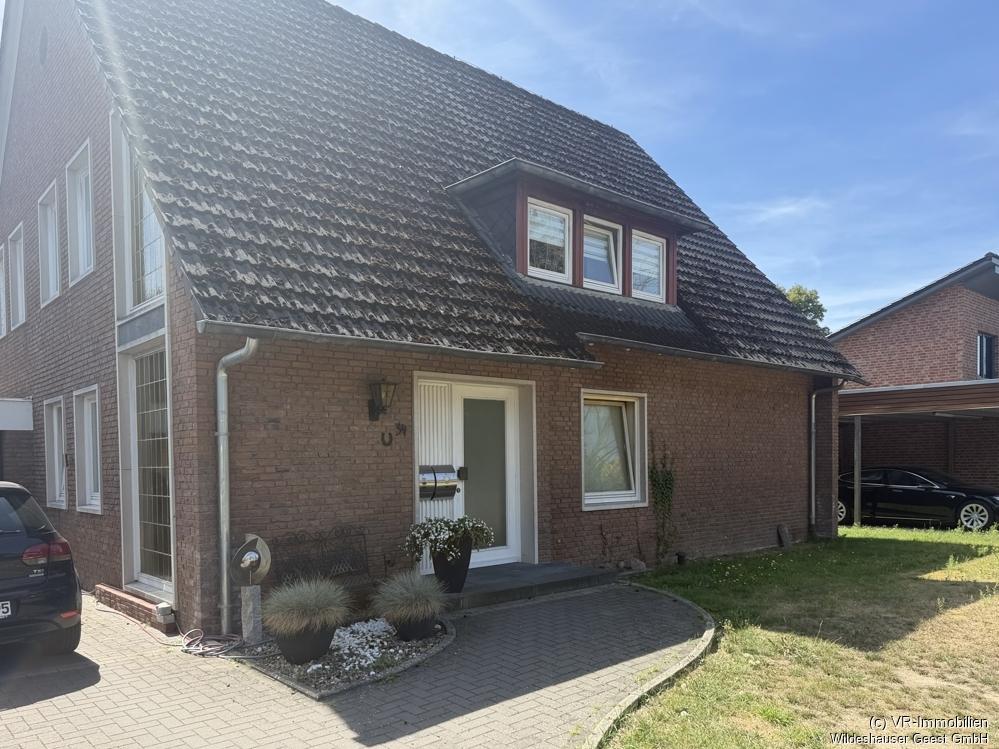 3 ZKB-Dachgeschosswohnung im Altbau mit Balkon und Kellerraum - Photo 5